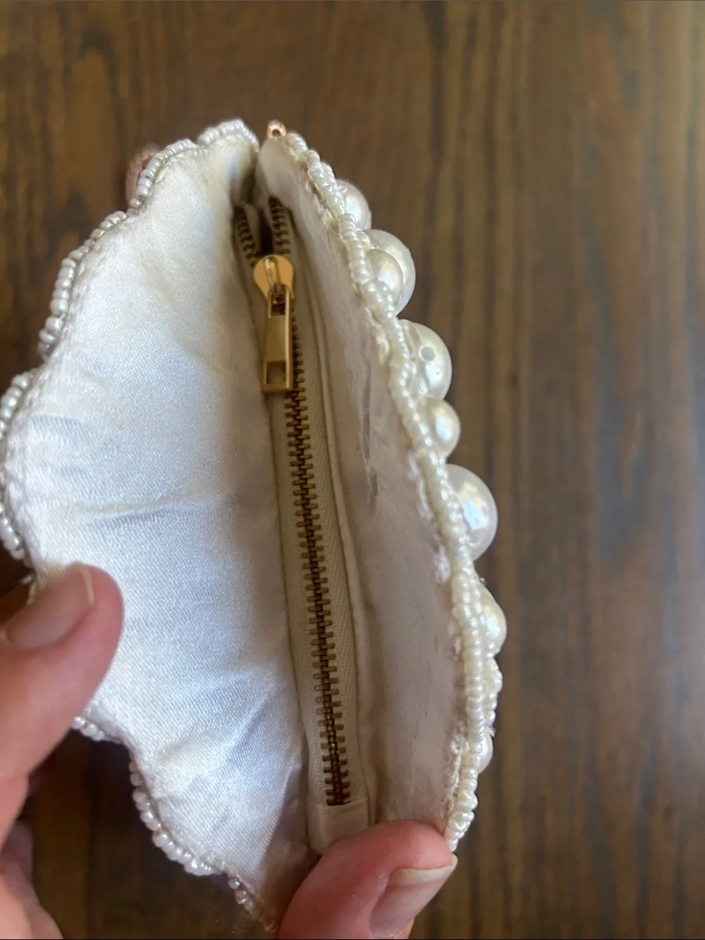 Popcorn Beaded Shoulder Bag - White & Red viral TikTok - Picture 4 of 6